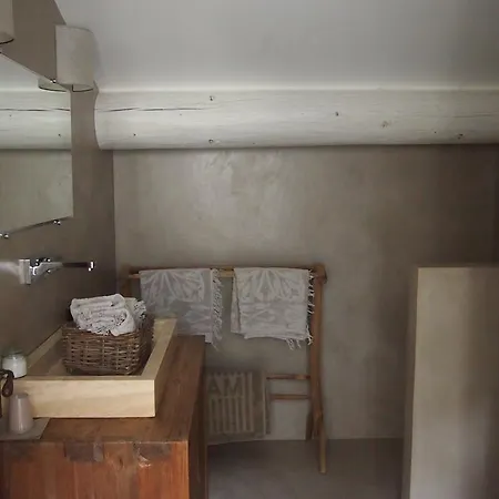 La Maison Des Collines * アルマーニュ・アン・プロヴァンス